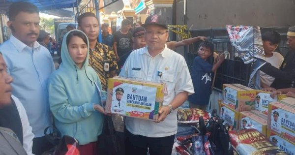 Gubernur Sulsel Pastikan Pemenuhan Bantuan ke Korban Kebakaran di Andi Djemma 