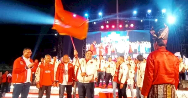 Chaidir Syam Dilantik Jadi Ketua IKA Unhas Maros