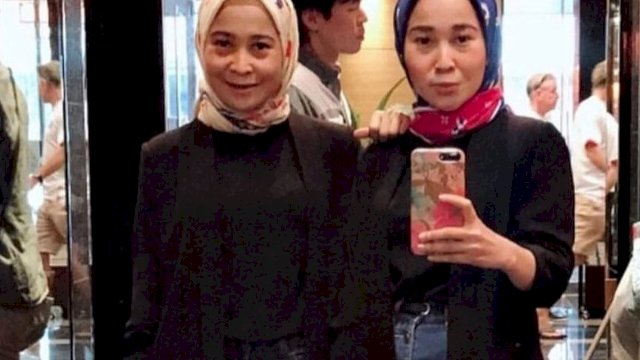 Rihana dan Rihani yang merupakan tersangka kasus penipuan handphone merek iPhone.