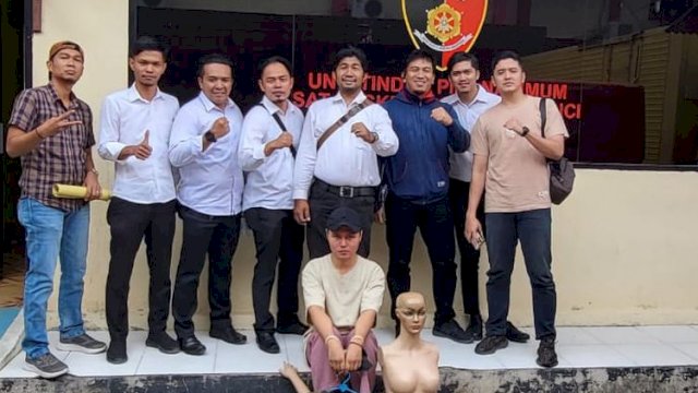 Polisi Tangkap TikTokers Popo Berbie yang Masturbasi dengan Boneka