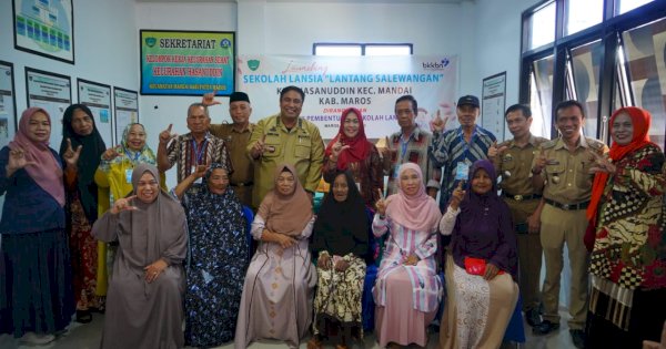 Bupati Maros Launching Sekolah Lantang Salewangan Khusus Lansia