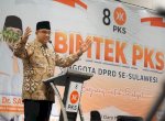 Sambangi PKS Sulsel, Anies Baswedan Masih Irit Bicara Soal Cawapres 