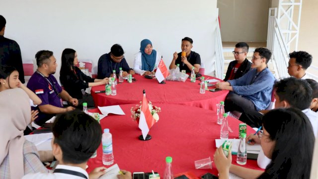 Forum Bilateral Pemuda Indonesia dan Singapura melaksanakan pengembangan SDM yang berlangsung di Tokka Tena Rata, Selasa (11/07/2023).