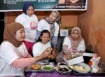 Pemuda dan Perempuan Ganjar Gelar Pelatihan Membuat Kue Donat Bagi Masyarakat Gowa