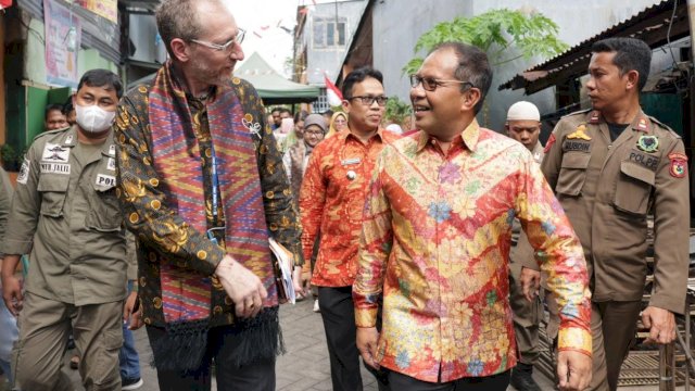 Danny Pomanto Kolaborasi dengan USAID Penuhi Kebutuhan Air Minum dan Sanitasi Aman