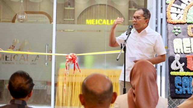 Grand Opening Meicalia Aesthetic &#038; Dental Clinic, Danny Pomanto: Makassar Makin Makmur