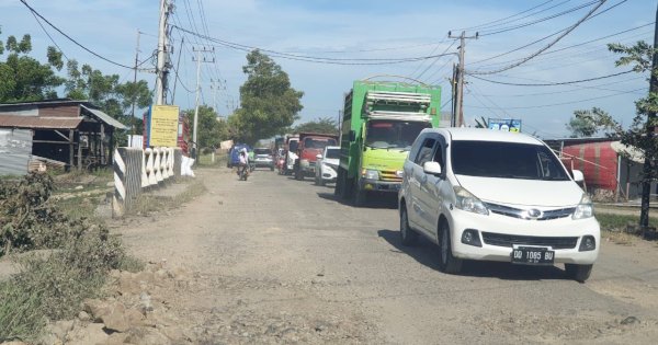 Pemprov Sulsel Pastikan Jalan Poros Sidrap-Soppeng Segera Dikerjakan