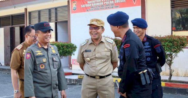 Pemkot Makassar Gandeng Brimob Polda Sulsel Kembangkan Kapasitas Personel Satpol PP