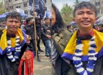 Viral Momen Tangis Haru Mahasiswa Akhirnya Wisuda Usai Kuliah 14 Semester