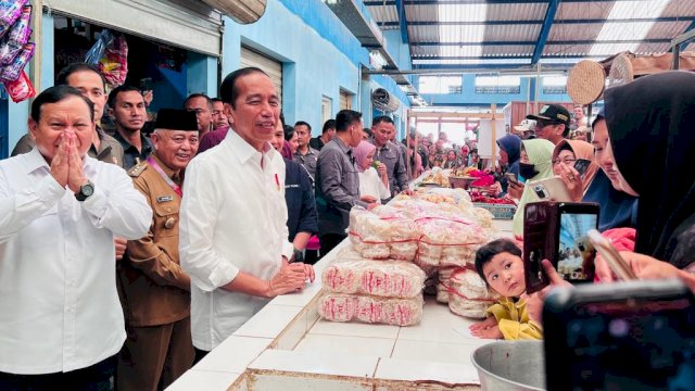 Didampingi Prabowo-Erick, Presiden Jokowi Sebut Banyak Permintaan Ekspor dari PT Pindad