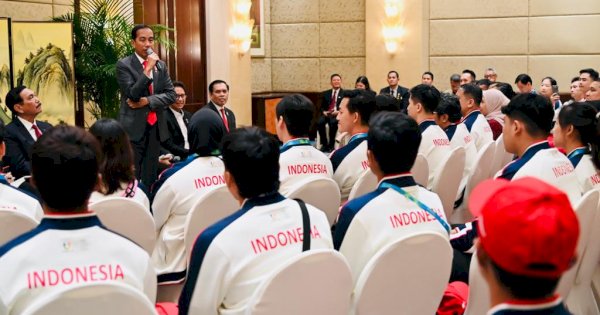 Di China, Presiden Jokowi Semangati Langsung Atlet yang Bertanding di FISU World University Game