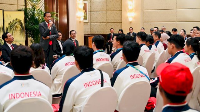 Di China, Presiden Jokowi Semangati Langsung Atlet yang Bertanding di FISU World University Game