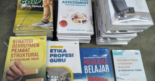 Penerbit IEG Komplain Buku Terbitan Guru di Parepare Berjudul “Di Balik Dinding Kita Bercerita”
