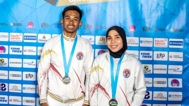 Rahmad Adi Mulyono dan Rjiah Sallsabillah raih emas di Piala Dunia Panjat Tebing Chamonix 2023. (IFSC/Jan Virt)