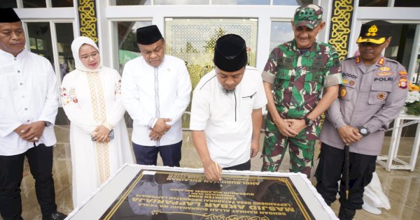 Resmikan Masjid Akbar Lappariaja, Gubernur Andi Sudirman Ajak Masyarakat Makmurkan Masjid dan Beri Kenyamanan Bagi Musafir