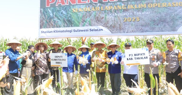 Panen Raya Sekolah Lapang Iklim Dukung Ketahanan Pangan di Takalar