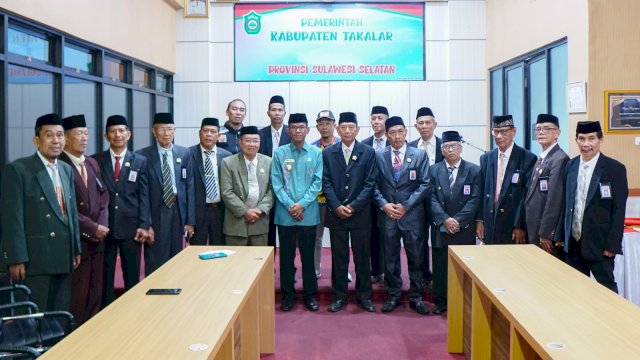 Pj Bupati Kukuhkan Pengurus Dewan Pendidikan Takalar Masa Bakti 2023-2026