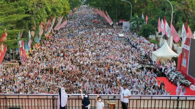 Jalan Santai Anti Mager di Makassar Dihadiri Ratusan Ribu Orang