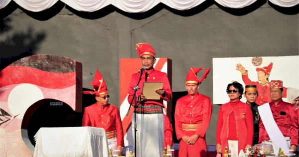 Ketua DPRD Makasaar Rudianto Lallo Bacakan Teks Proklamasi Peringatan HUT RI ke-78 