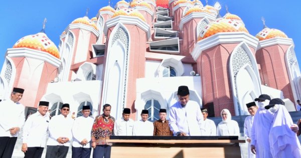 Resmikan Masjid 99 Kubah, Andi Sudirman: Tidak ada Namanya Berganti Gubernur