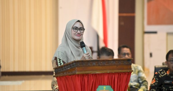 Bupati Indah Tekankan Masyarakat Harus Merasa Puas Terhadap Pelayanan Publik 