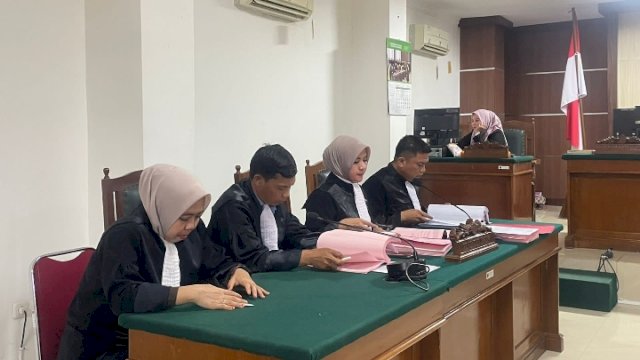 Suasana sidang putusan kasus dugaan korupsi PDAM Makassar yang menjerat Haris Yasin Limpo di Ruang Sidang Pengadilan Tindak Pidana Korupsi Pengadilan Negeri Makassar pada Senin (31/7/2023). (Ist)