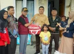 Pemkot Parepare Salurkan Bantuan Untuk Anak Diduda Telantar di Perumahan Griya Savaraz