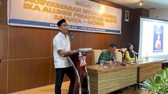 Ketua DPRD Makassar, Rudianto Lallo usai terpilih sebagai Ketua IKA Pesantren Guppi. 