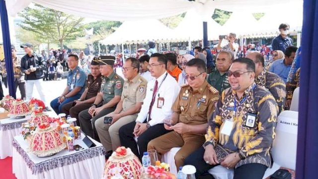 Camat Tallo Hadiri Peringatan Hari Keluarga Nasional di Anjungan Pantai Losari