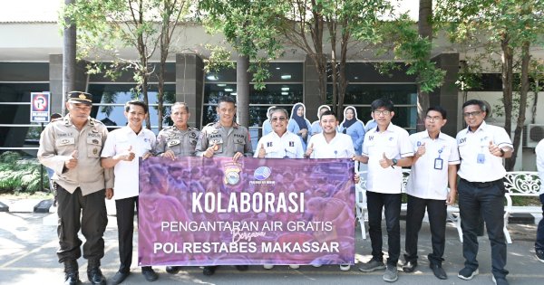 Polrestabes Dukung PDAM Makassar Salurkan Air Tangki ke Warga