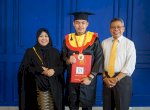 Selamat, Putra Bungsu Taufan Pawe Raih Gelar Sarjana Hukum di Unhas