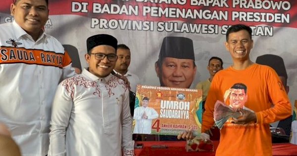 Anhar &#8216;Saudarayya&#8217; Rahman Kembali Berangkatkan Timnya Umrah