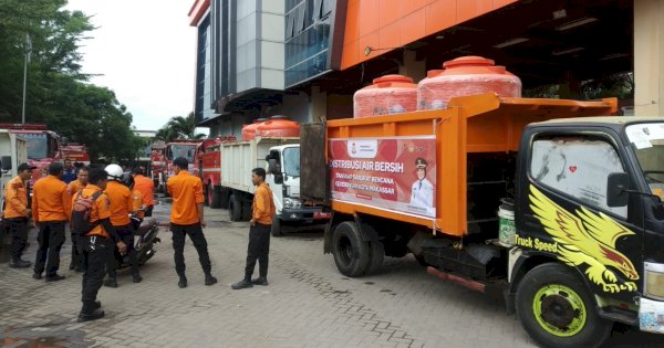 Darurat Air Bersih, BPBD Salurkan Air Bersih di Beberapa Titik di Makassar