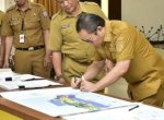 Penjagub Ismail Pakaya Teken Revisi Ranperda RT/RW Provinsi Gorontalo