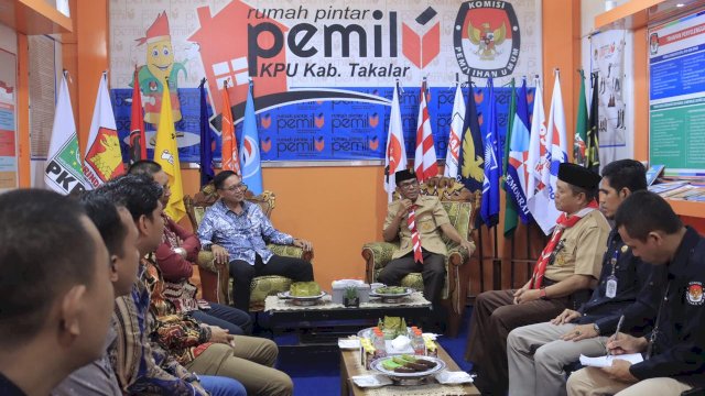 Perkuat Kolaborasi Jelang Pemilu, Pj Bupati Takalar Kunjungi Kantor KPU