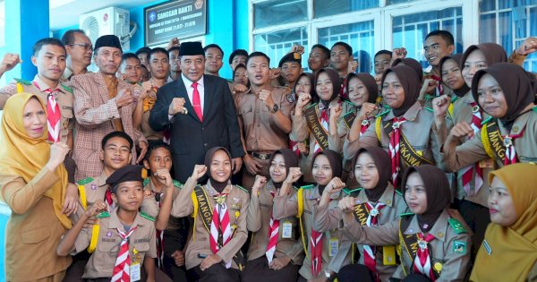 Kunjungi SMAN 3 Bone, Begini Sosok Bahtiar Baharuddin di Mata Guru dan Teman Sekolah