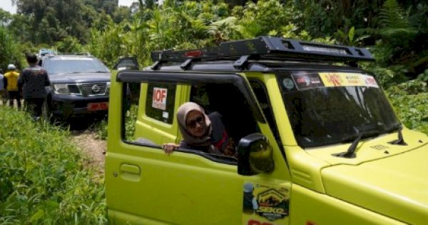 Bupati Indah Jajal Jalur Celebes Overland Bareng Ratusan Offroader se-Sulsel