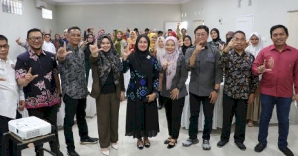 Hadiri Sosialisasi Filter Siaran yang Digelar KPID, Bupati Indah Harap Ada Peran Keluarga Jaga Tontonan Sehat 