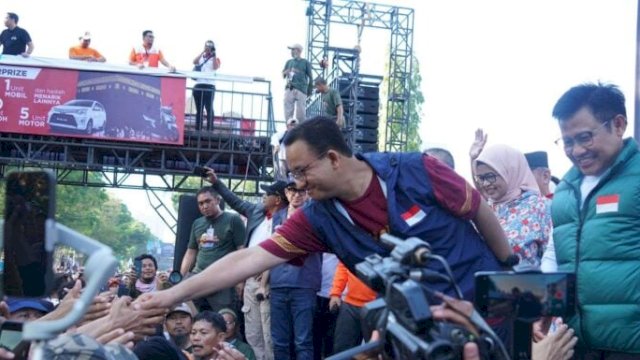 Ratusan ribu masyarakat dipastikan hadir dalam Jalan Gembira bersama Anies Baswedan dan Muhaimin Iskandar, di Makassar, pada Ahad (24/9/2023). Bahkan, panitia mengklaim ada satu jutaan masyarakat yang hadir. (Istimewa) 