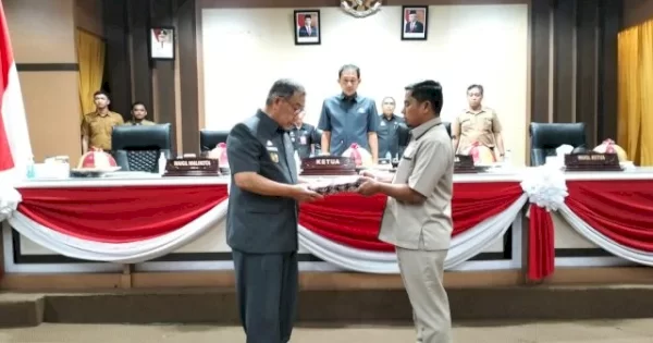 Pemkot Parepare Serahkan Ranperda APBD Perubahan Tahun 2023 ke DPRD