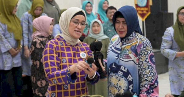 Pembinaan UP2K Pokja II, Ketua TP PKK Kota Makassar Dorong Kreativitas Produk UMKM