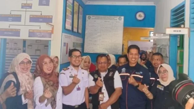 Pemkot Parepare Melalui PPKB Serahkan Bantuan ATTG ke Kelompok UPPKA