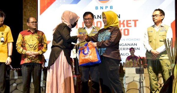 BNPB Serahkan Bantuan ke Pemprov Gorontalo, Diminta Atasi Kekeringan