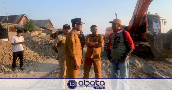 Pj Bupati Takalar Harap Tanggul Di Desa Popo Dan Kanaeng Rampung Sebelum Musim Hujan