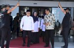 Batal Kunjungan ke Wamena, Pj Gubernur Bahtiar Dampingi KH Ma&#8217;ruf Amin Selama Transit di Makassar