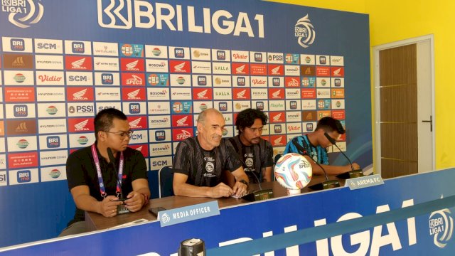 Jelang Lawan PSM, Pelatih Arema Bongkar Taktik Bernardo Tavares 