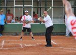 Danny Pomanto Unjuk Kemampuan di Kejuaraan Softball Wali Kota Cup Makassar 2023