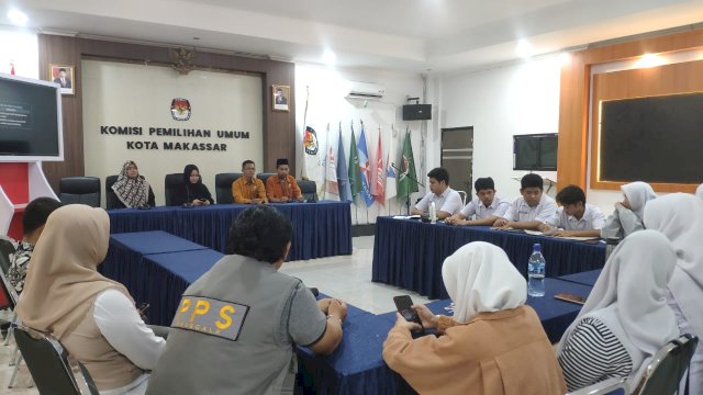 KPU Makassar Beri Pembelajaran Proses Tahapan Pemilu ke Siswa SMA