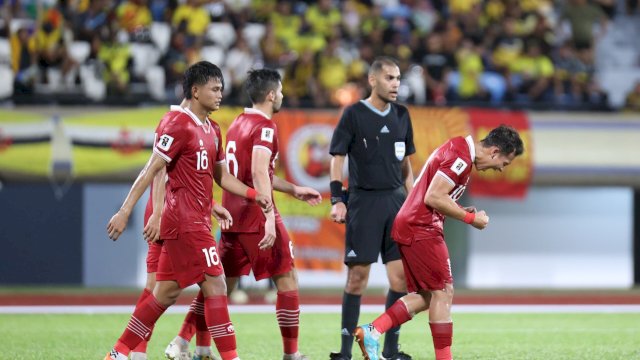 Egy Maulana Vikri saat merayakan gol kedua yang ia cetak dalam laga Timnas Indonesia atas Timnas Brunai Darussalam di Kualifikasi Piala Dunia 2026 babak pertama zona Asia di Stadion Hassanal Bolkiah, Brunai, Selasa (17/10/2023). (foto: PSSI) 