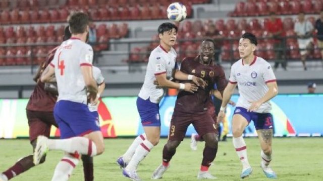 Dokumentasi laga PSM Makassar vs Sabah FC pada duel face grup H Piala AFC Cup 2023-2024 di Stadion Kapten I Wayan Dipta, Bali, Kamis (5/10/2023). (foto: PSM) 